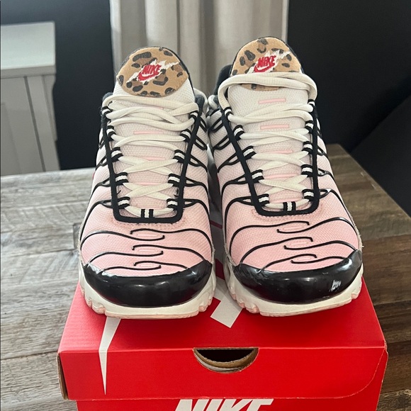 Nike Air Max Plus ‘Animal Instinct’ - Picture 3 of 7